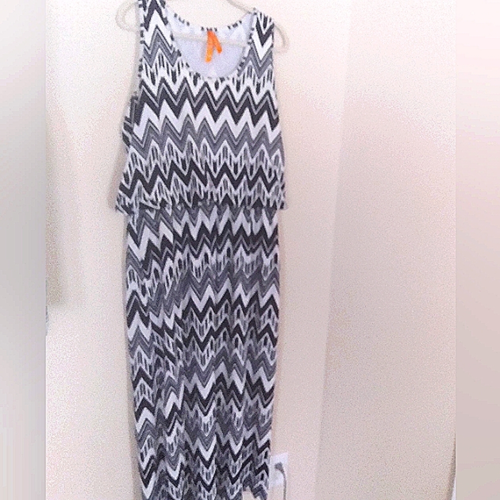 Magic Jersey Knit Maxi Dress Womens 3X Chevron Print Blue White Plus Size‎